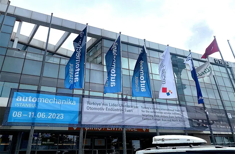 Luxfighter Car LED фар, който пристига в Automechanika Istanbul 2023